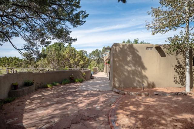 7 Cibola Circle, Santa Fe, NM 87505