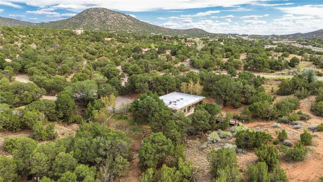 7 Cibola Circle, Santa Fe, NM 87505