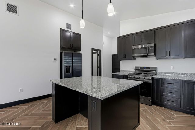 661 Yuma Desert, Chaparral, NM 88081