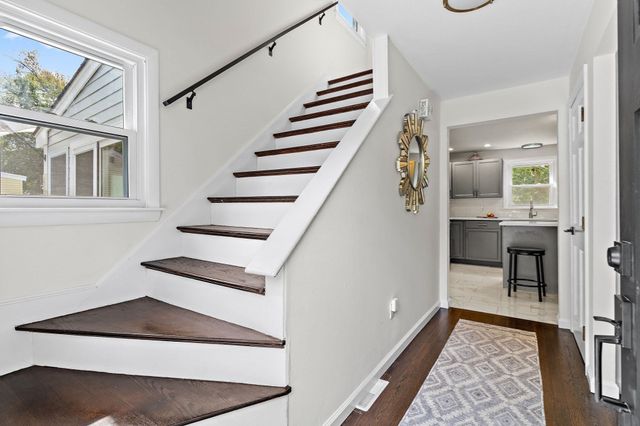 468 Underwood St, Holliston, MA 01746