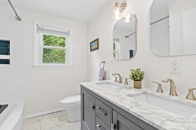 468 Underwood St, Holliston, MA 01746