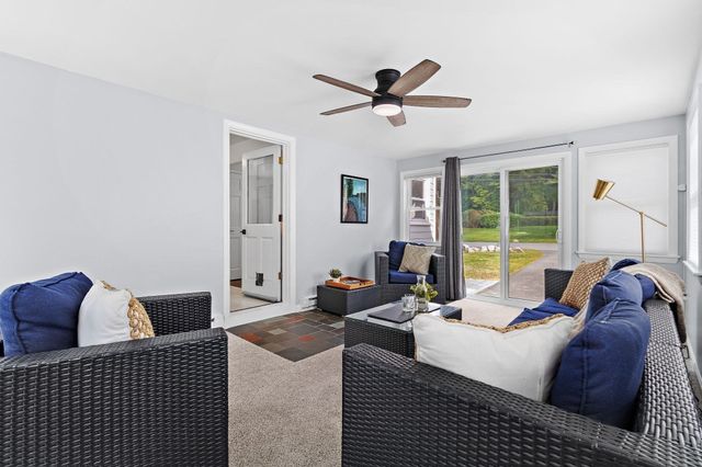 468 Underwood St, Holliston, MA 01746