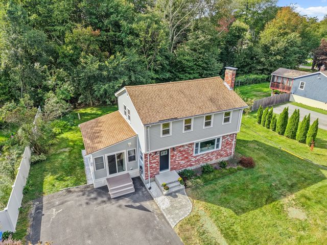 468 Underwood St, Holliston, MA 01746