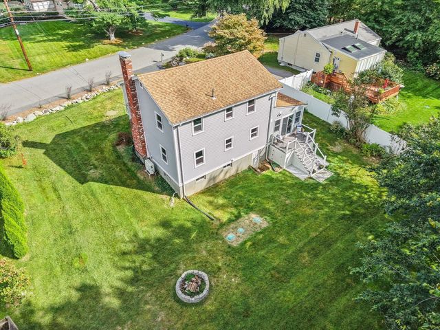 468 Underwood St, Holliston, MA 01746