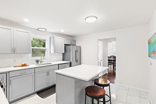 468 Underwood St, Holliston, MA 01746