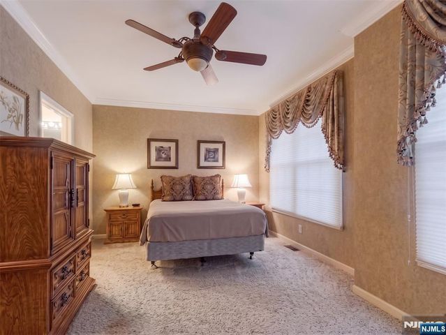 9 Goffle Brook Court 205, Hawthorne, NJ 07506