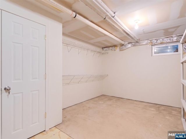 9 Goffle Brook Court 205, Hawthorne, NJ 07506