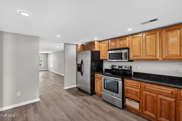 2112 East Myrtle Avenue, Johnson City, TN 37601