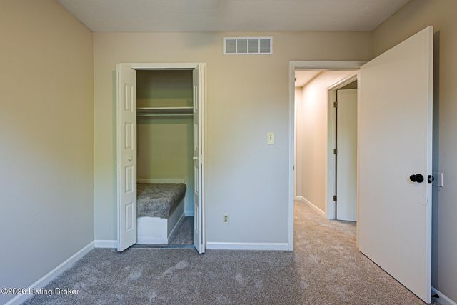 4318 Cara Way, Louisville, KY 40299