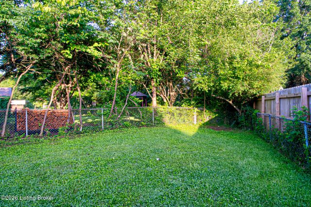 4318 Cara Way, Louisville, KY 40299