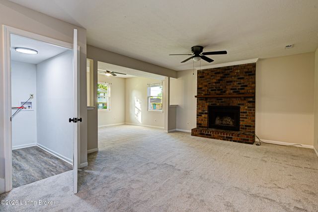 4318 Cara Way, Louisville, KY 40299