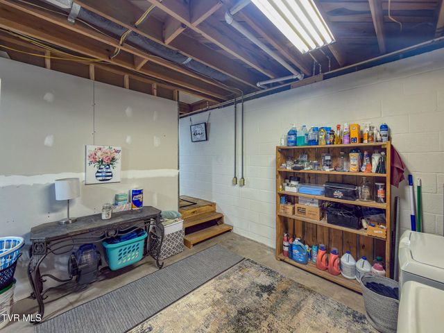 1617 North Highway 81, Jonesborough, TN 37659