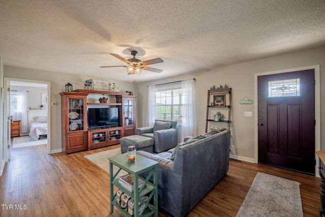 1617 North Highway 81, Jonesborough, TN 37659
