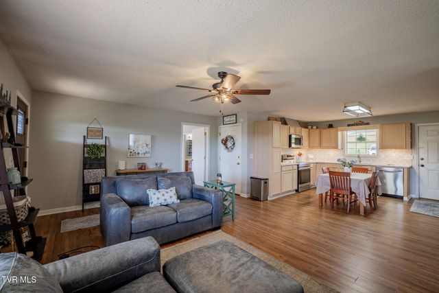 1617 North Highway 81, Jonesborough, TN 37659