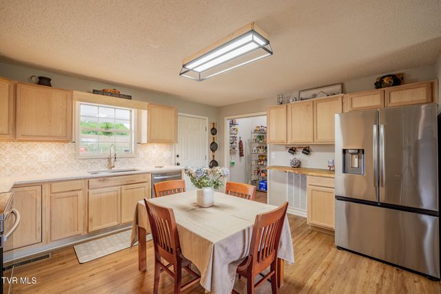 1617 North Highway 81, Jonesborough, TN 37659