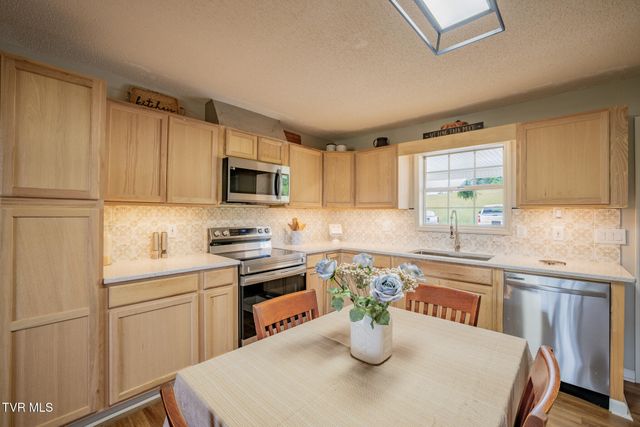 1617 North Highway 81, Jonesborough, TN 37659