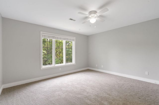 1007 Silvercrest Place, Reeds Spring, MO 65737