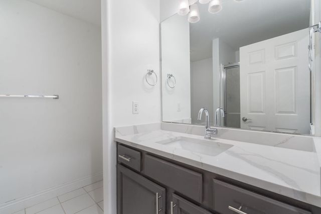 1007 Silvercrest Place, Reeds Spring, MO 65737