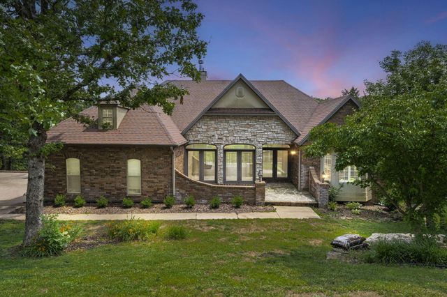 1007 Silvercrest Place, Reeds Spring, MO 65737