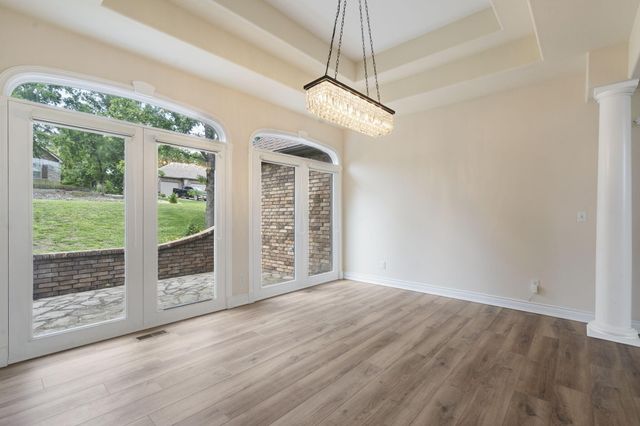 1007 Silvercrest Place, Reeds Spring, MO 65737