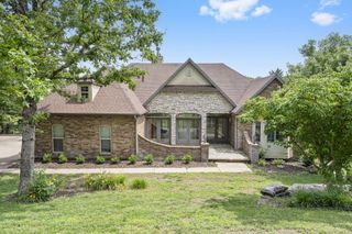1007 Silvercrest Place, Reeds Spring, MO 65737