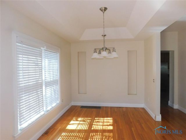 7936 Rockridge Drive, Maumee, OH 43537