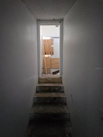 1733 HICKORYWOOD LANE, Orlando, FL 32818