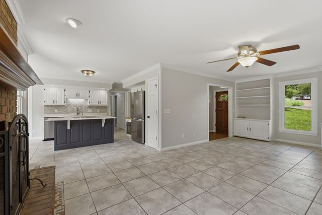 111 Dogwood Ln, Franklin, TN 37064