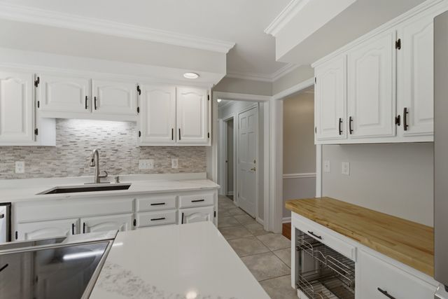 111 Dogwood Ln, Franklin, TN 37064