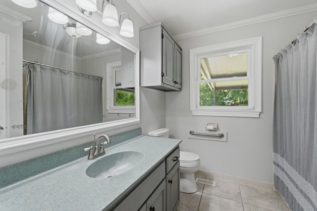 111 Dogwood Ln, Franklin, TN 37064