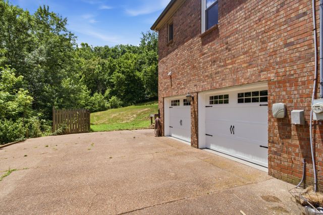 111 Dogwood Ln, Franklin, TN 37064