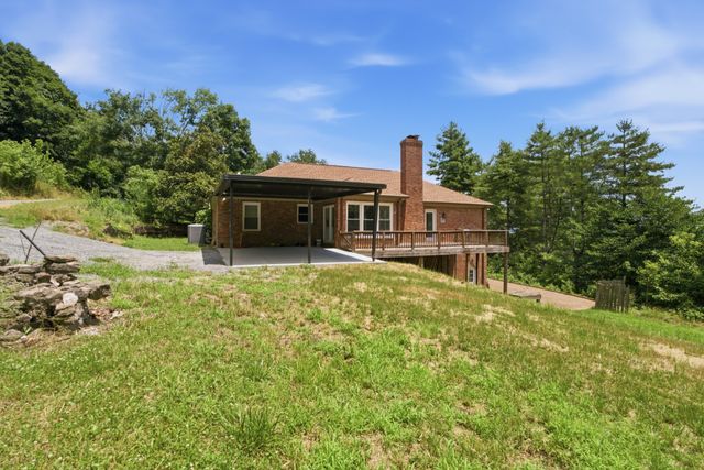 111 Dogwood Ln, Franklin, TN 37064