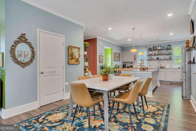 333 Vista Lane, Woodstock, GA 30189