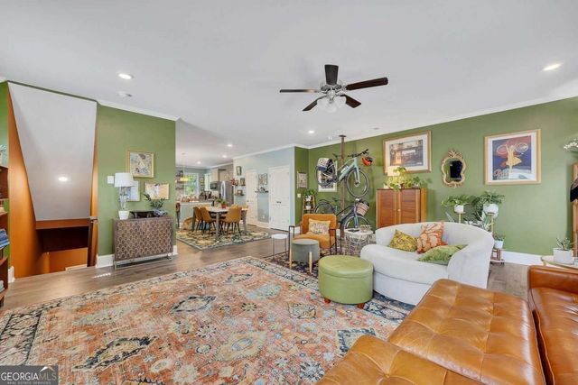 333 Vista Lane, Woodstock, GA 30189