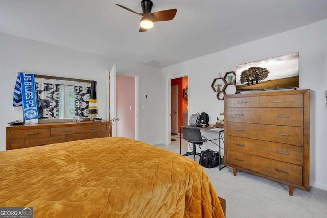 333 Vista Lane, Woodstock, GA 30189