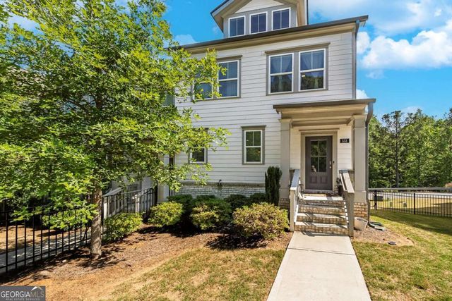 333 Vista Lane, Woodstock, GA 30189