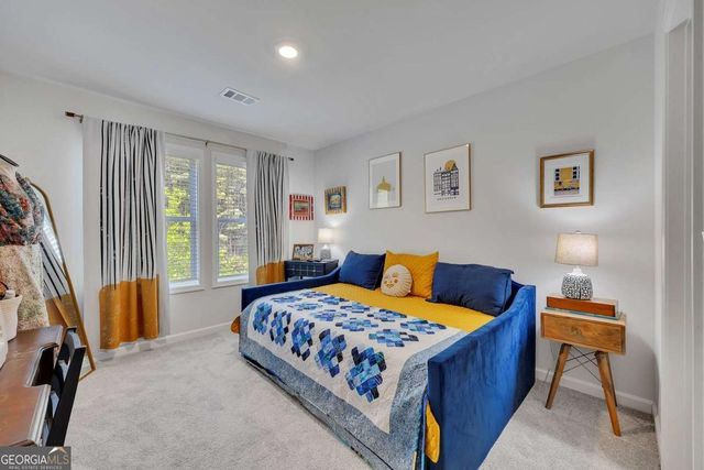 333 Vista Lane, Woodstock, GA 30189