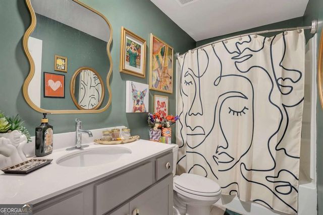 333 Vista Lane, Woodstock, GA 30189