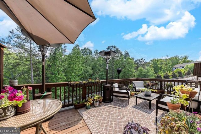 333 Vista Lane, Woodstock, GA 30189