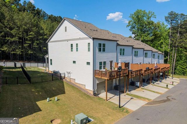 333 Vista Lane, Woodstock, GA 30189