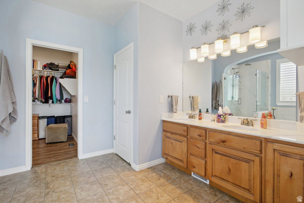 Image 31 of property listing at 6773 S LIZA LN, West Jordan, UT 84081