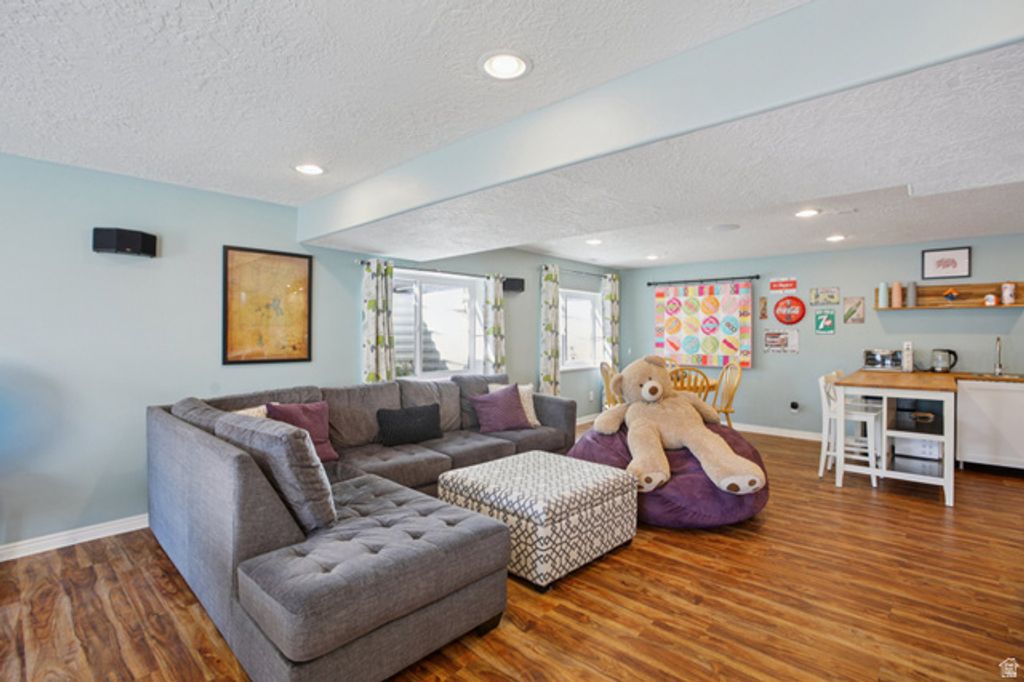 Image 36 of property listing at 6773 S LIZA LN, West Jordan, UT 84081