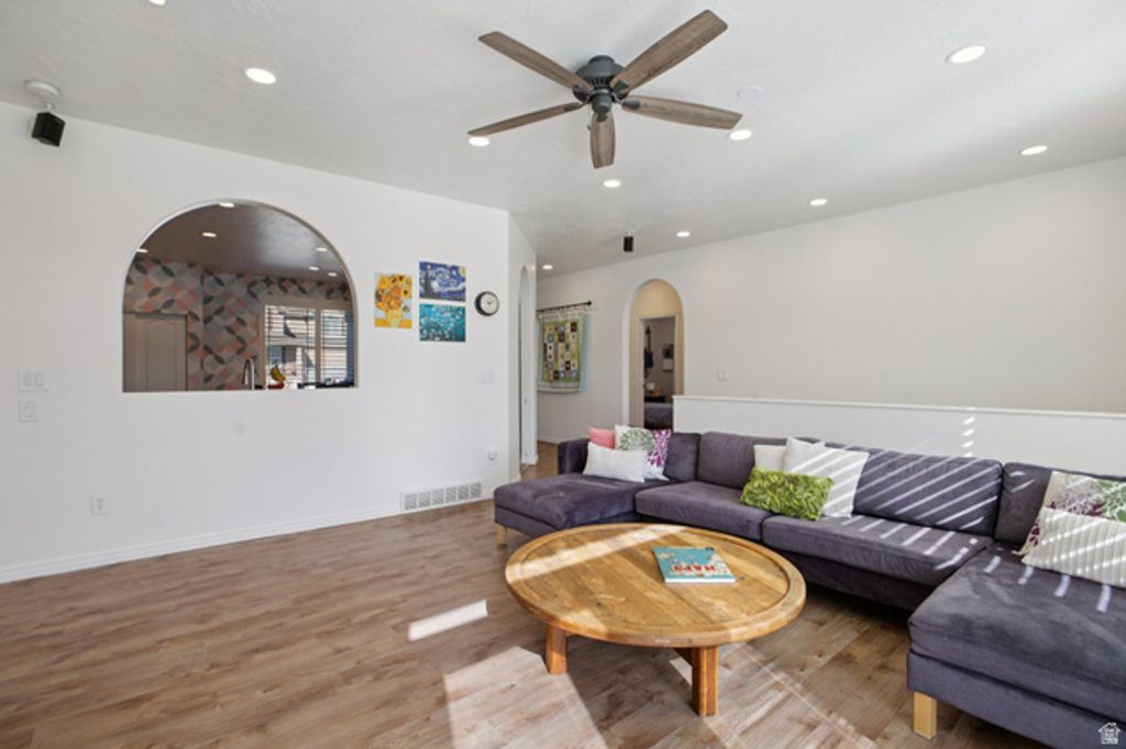 Image 10 of property listing at 6773 S LIZA LN, West Jordan, UT 84081