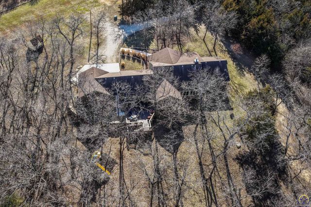 3501 SW Welton Grove Circle, Topeka, KS 66610