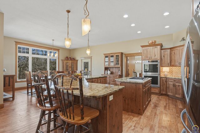 3501 SW Welton Grove Circle, Topeka, KS 66610