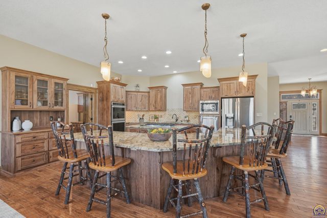 3501 SW Welton Grove Circle, Topeka, KS 66610