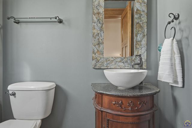 3501 SW Welton Grove Circle, Topeka, KS 66610