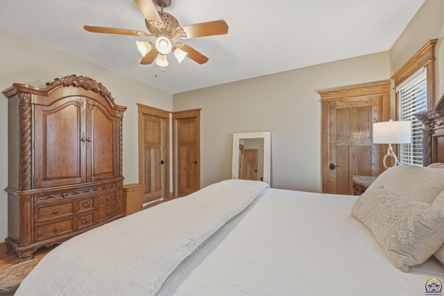 3501 SW Welton Grove Circle, Topeka, KS 66610