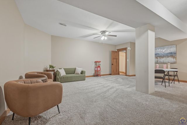 3501 SW Welton Grove Circle, Topeka, KS 66610