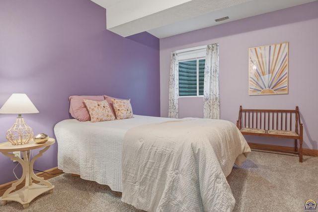 3501 SW Welton Grove Circle, Topeka, KS 66610